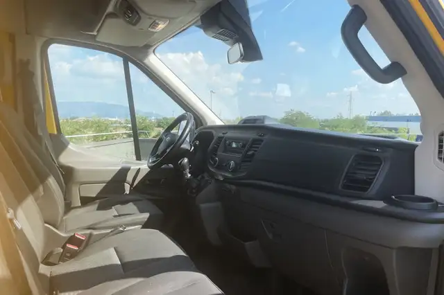 Ford Transit view 25