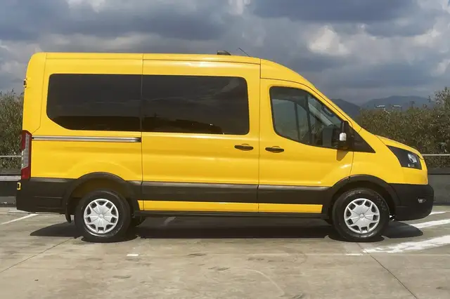 Ford Transit view 8