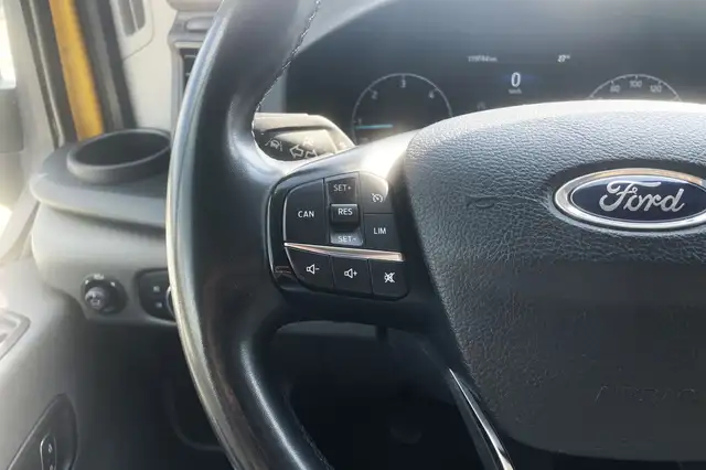 Ford Transit view 18