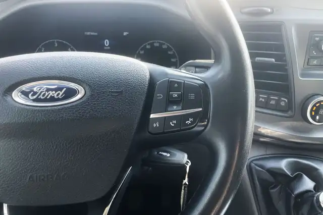 Ford Transit view 19
