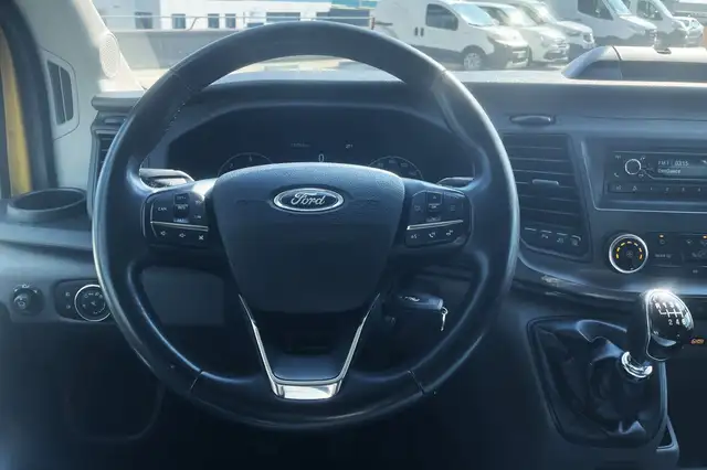 Ford Transit view 17