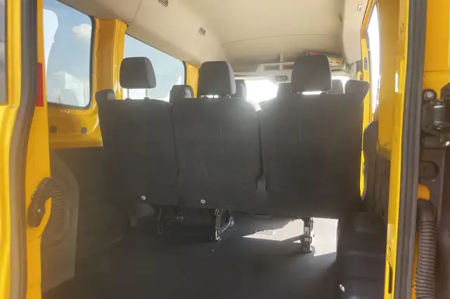 Ford Transit view 13
