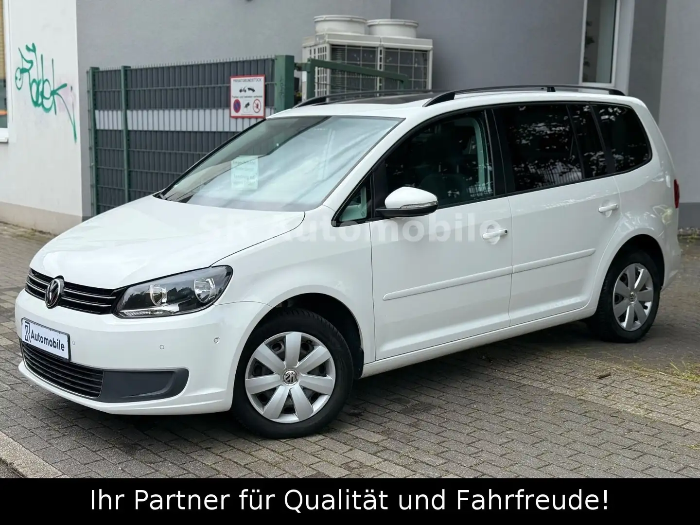Volkswagen Touran 1.HAND*KLIMA*PDC*PANO*R.KAMERA*7-SITZER* Blanco - 1