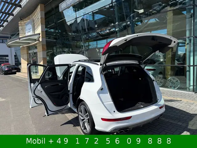 Audi SQ5 view 7
