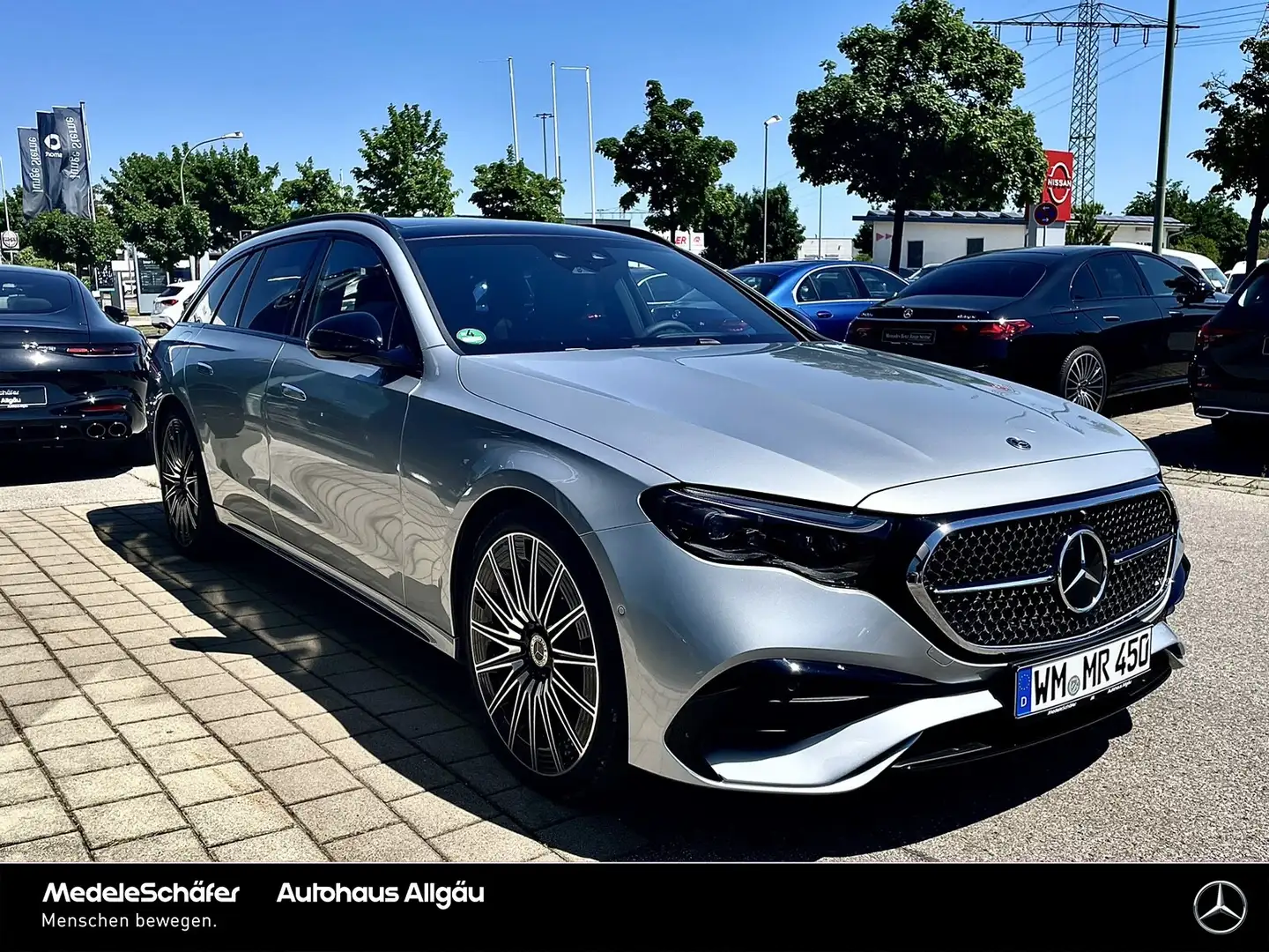 Mercedes-Benz E 450 E 450 d 4M T AMG Night Superscreen Airm Burm AHK Silber - 2