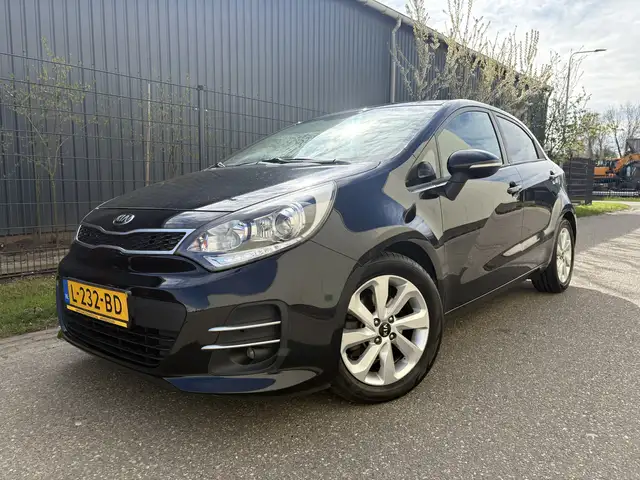 Kia Rio 1.4 CVVT ExecutiveLine / NAVI / CRUISE / AIRCO ECC