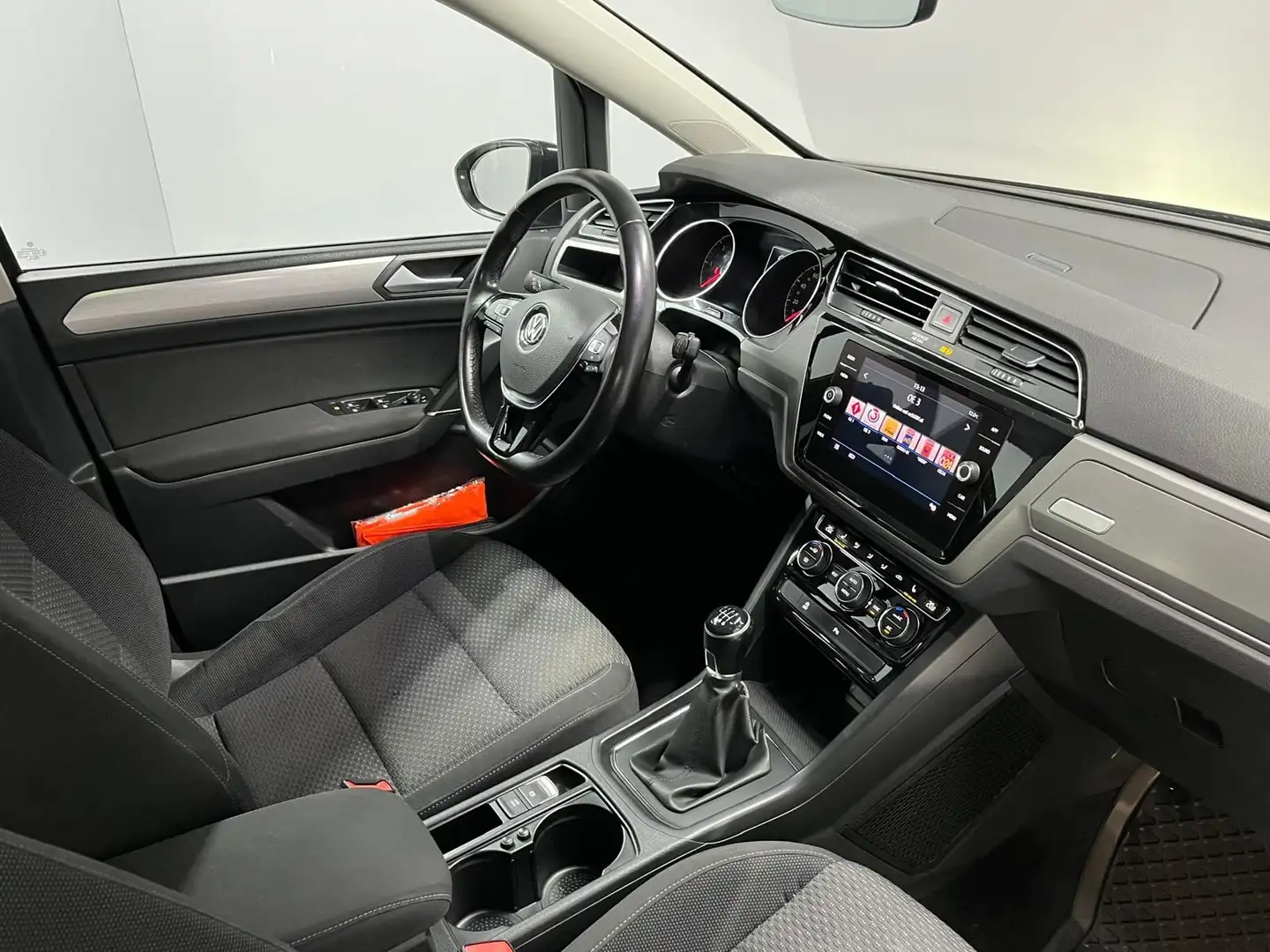 Volkswagen Touran 2.0 TDI ***AHK-schwengbar | LED | Panoramadach*** Argent - 2