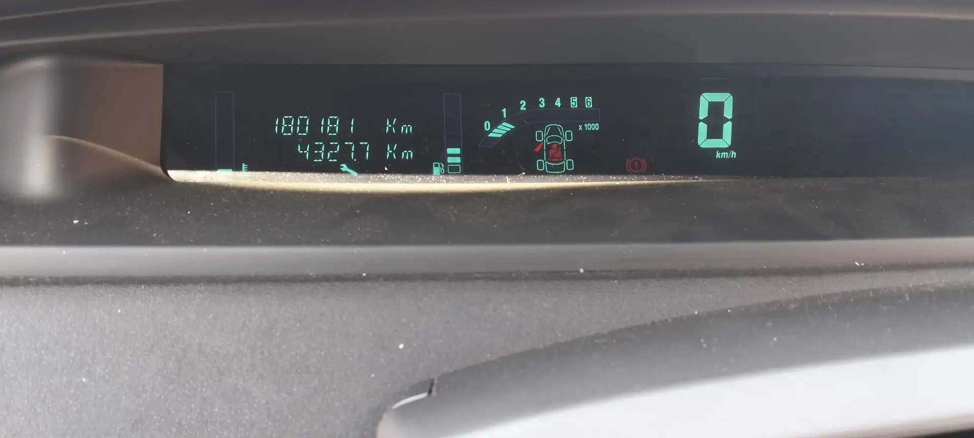 Renault Scenic 1.5 dCi 105 Dynamique - 1