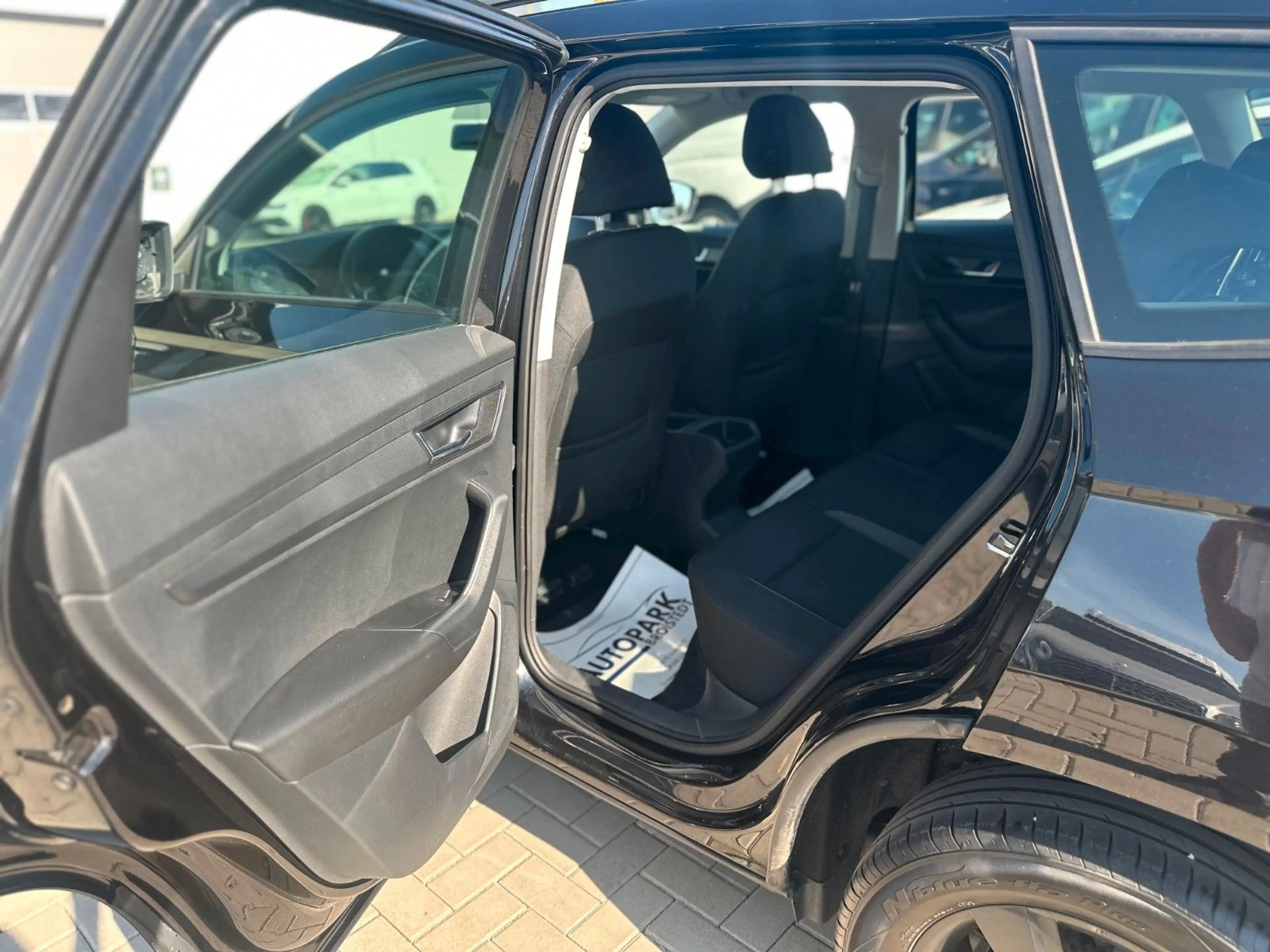 Skoda Karoq Active SHZ/PDC/TEMPO/BLUETOOTH — photo 11