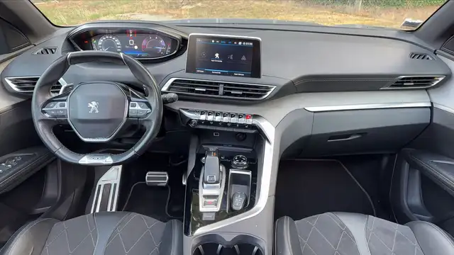 Peugeot 5008 view 11