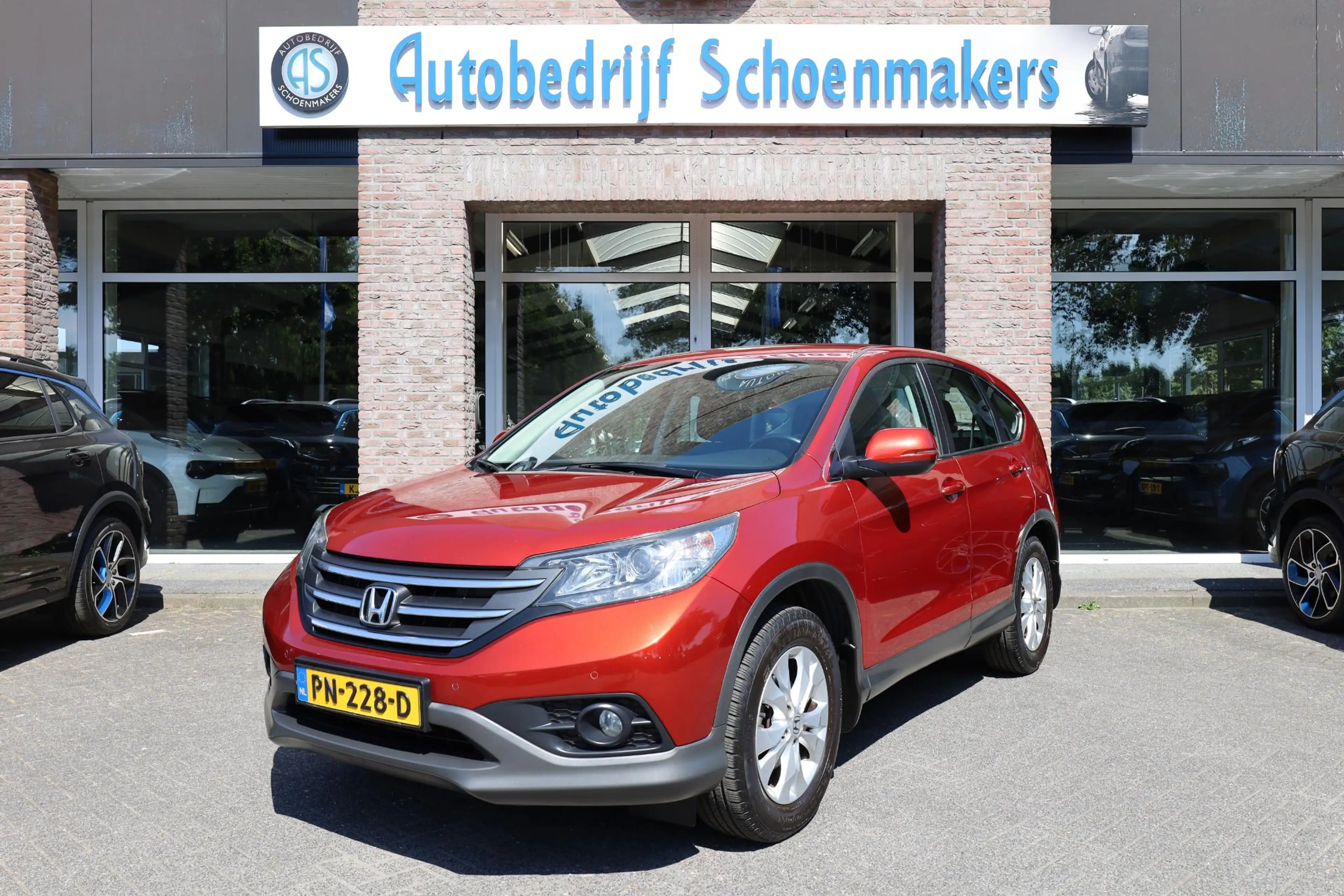 Honda CR-V 2.0 Elegance CAMERA TREKHAAK NAVI 2xPDC CRUISE CLI