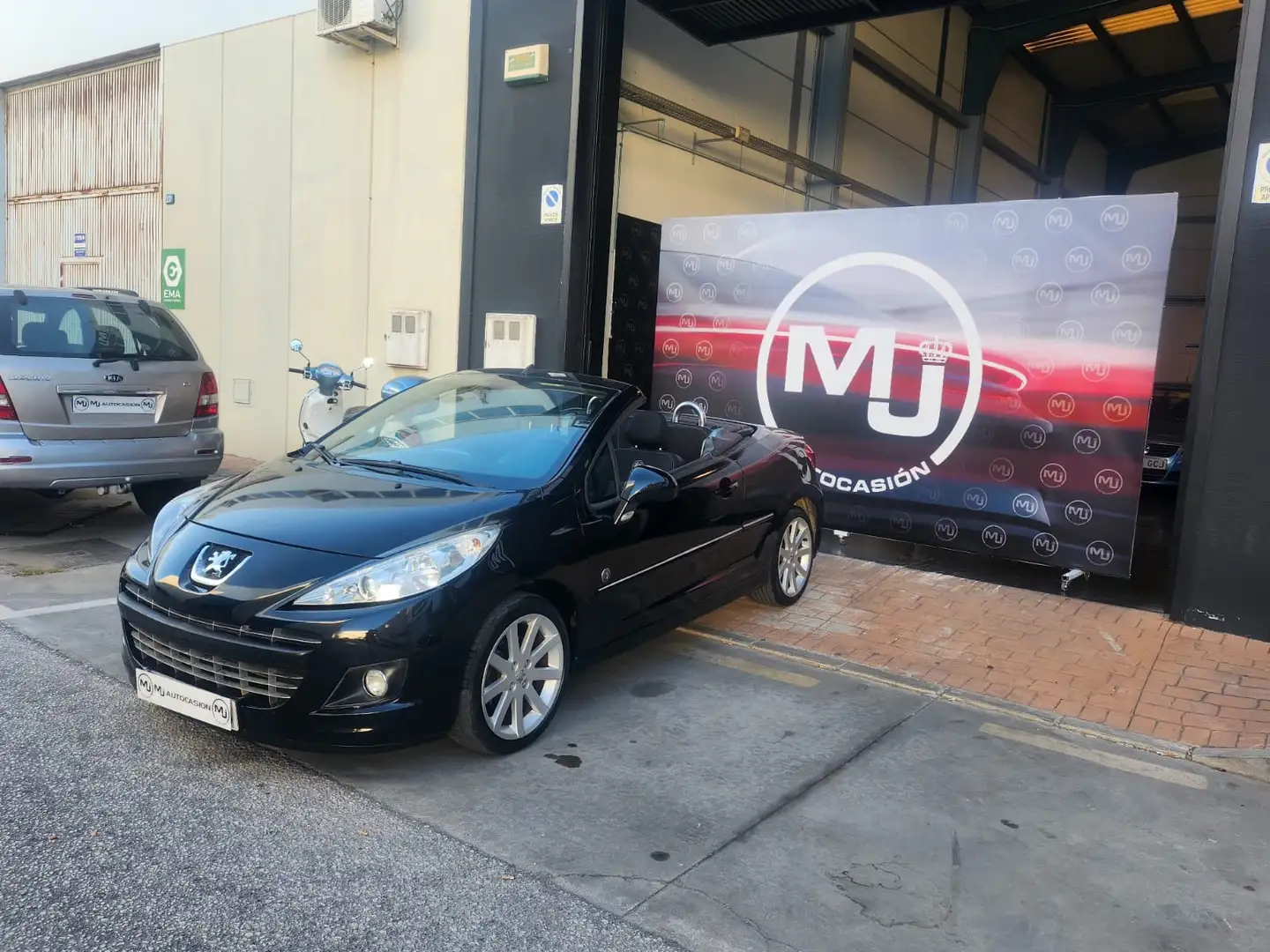 Peugeot 207 CC 1.6 VTi Roland Garros Nero - 2