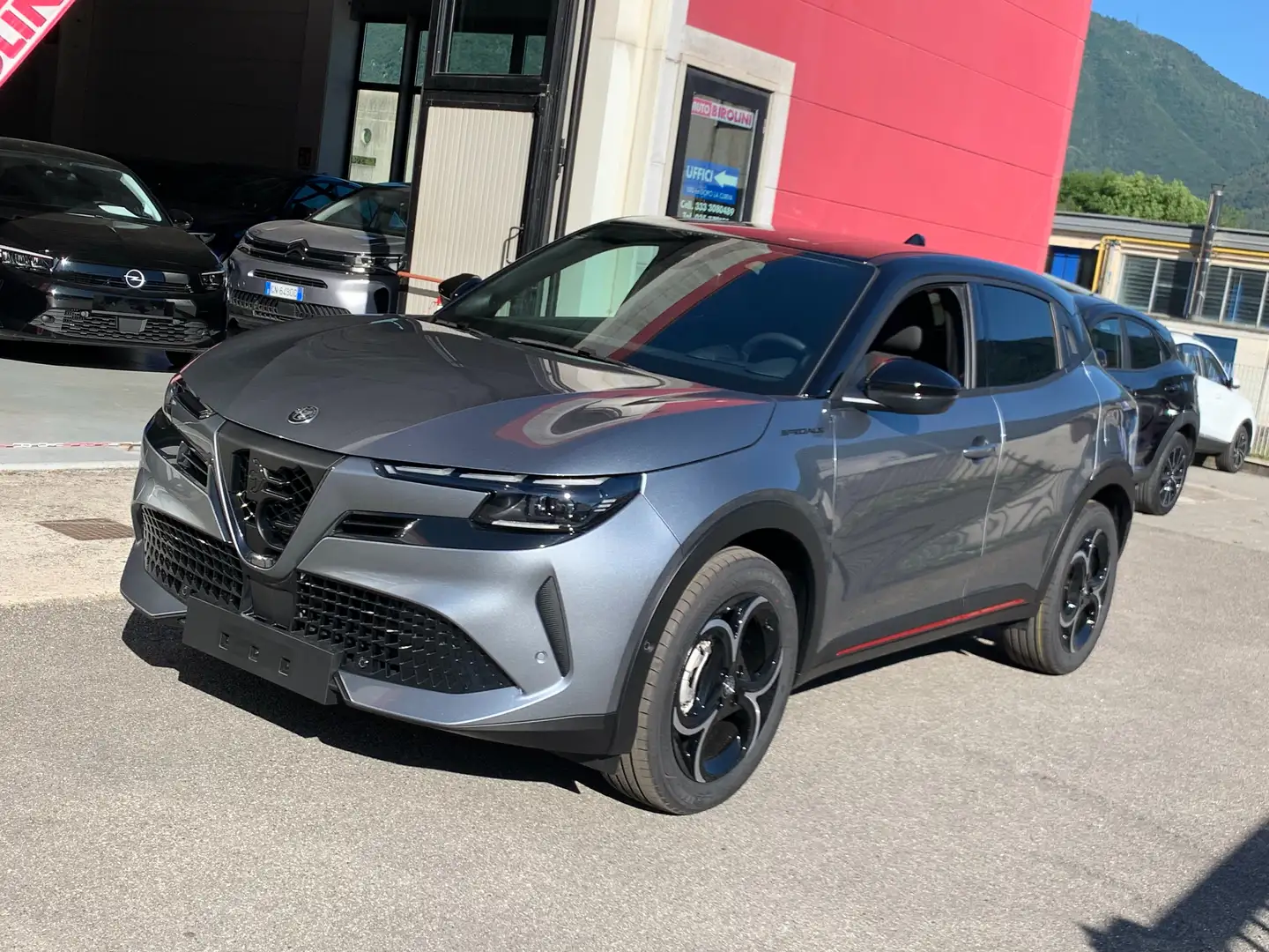 Alfa Romeo Junior Junior 1.2 ibrida Speciale 145cv edct6 Gris - 1