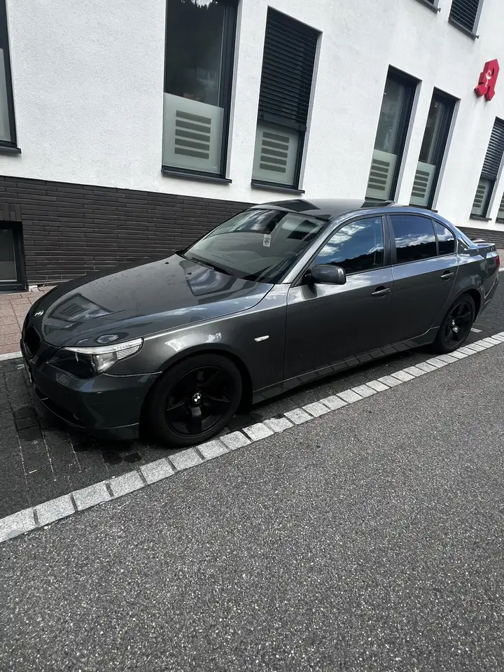 BMW 520