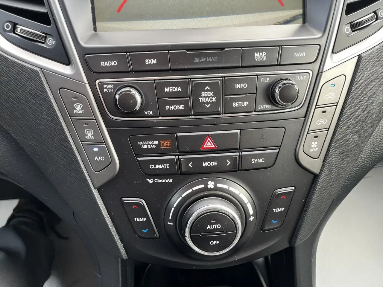 Hyundai SANTA FE снимка Hyundai SANTA FE