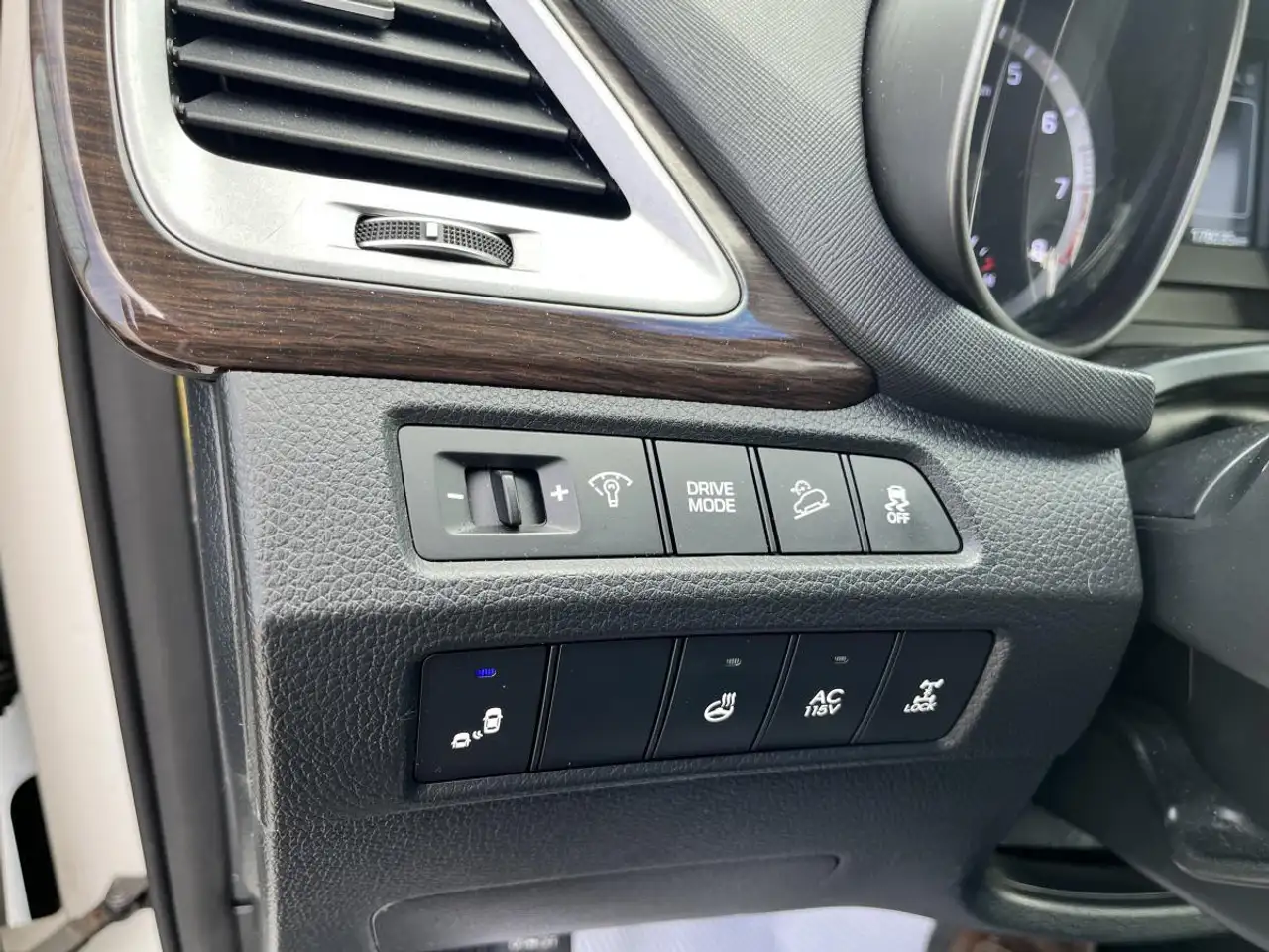 Hyundai SANTA FE снимка Hyundai SANTA FE