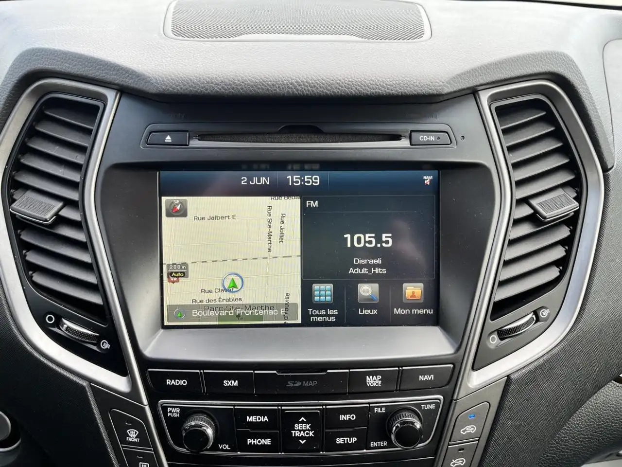 Hyundai SANTA FE снимка Hyundai SANTA FE