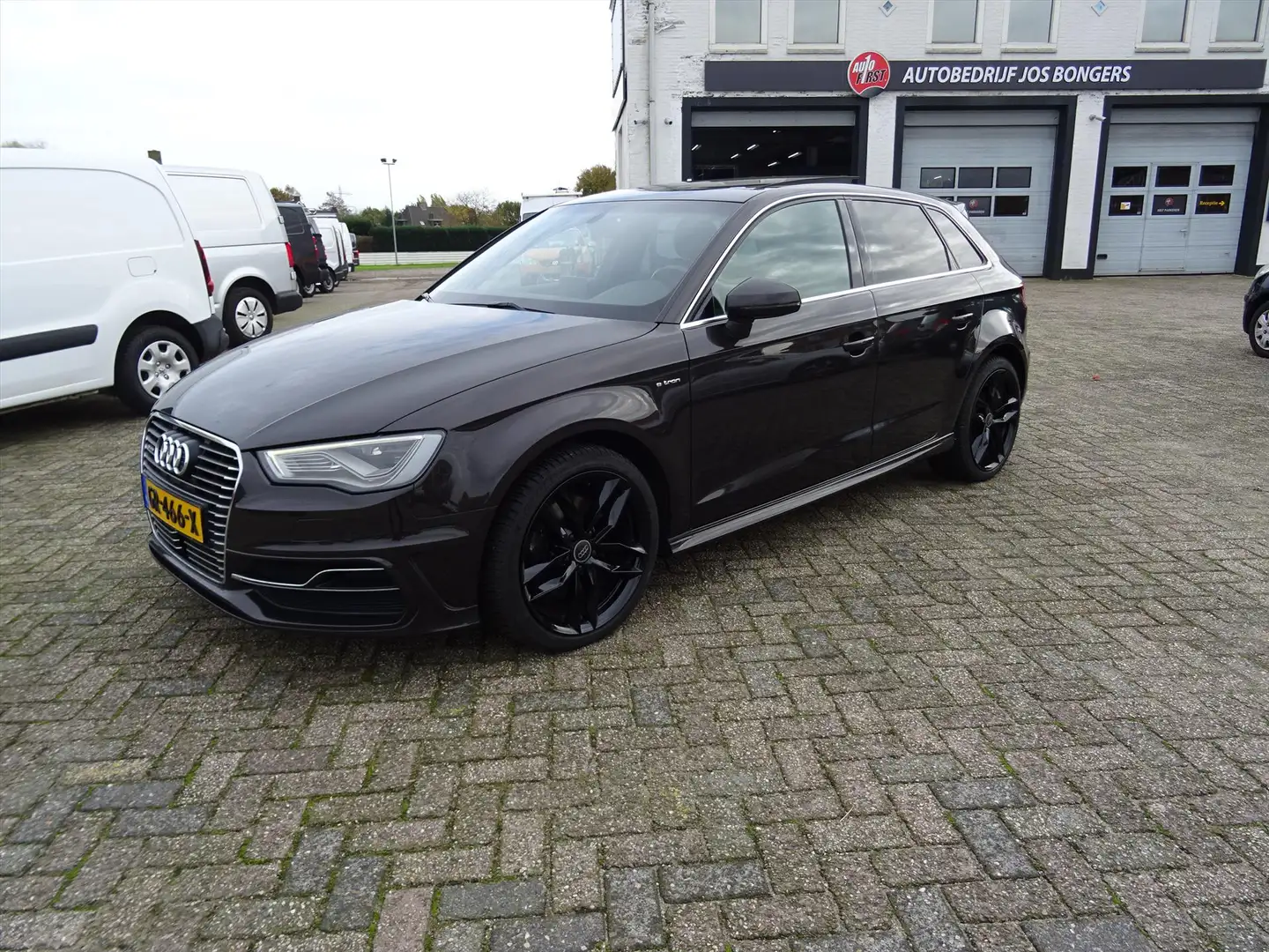 Audi A3 Sportback 1.4 TFSI 204pk E-tron PHEV S tronic Ambi Brun - 1