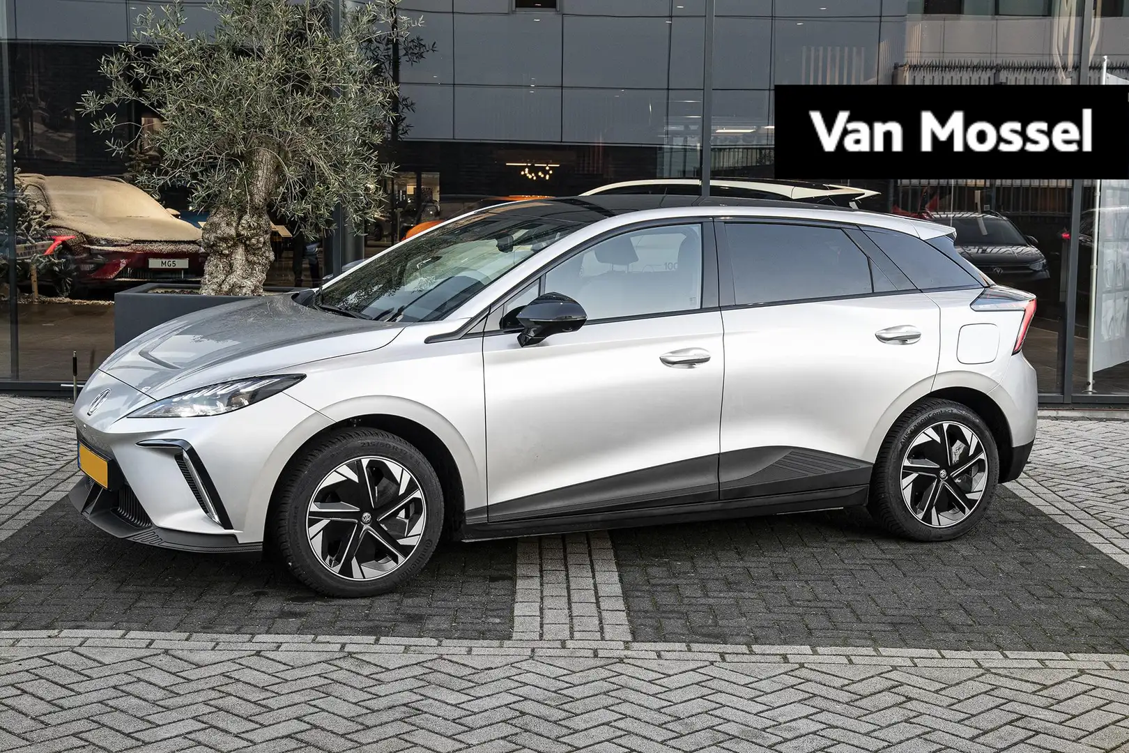 MG MG4 Electric Standard 51 kWh | 350 KM WLTP Actieradius Grijs - 1