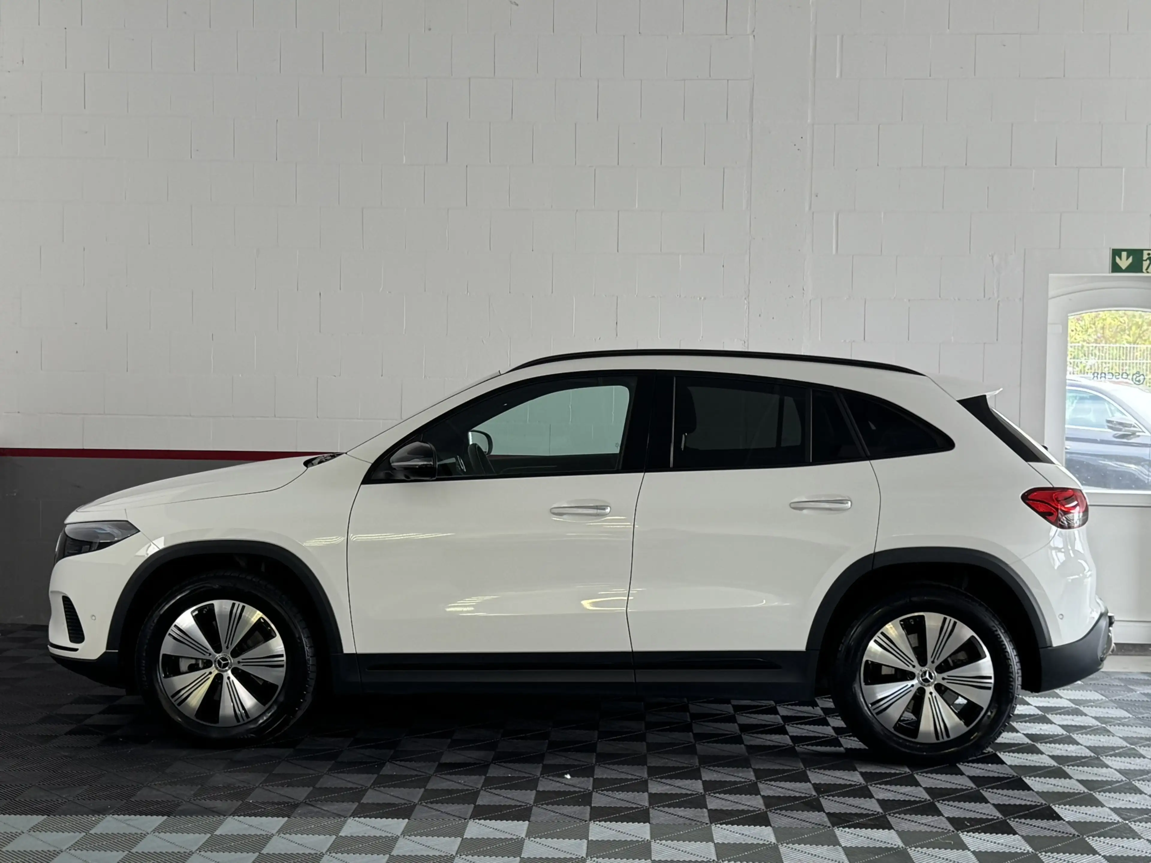Mercedes-Benz EQA 350 4Matic Progressive AHK 360 Night Burmest — photo 8