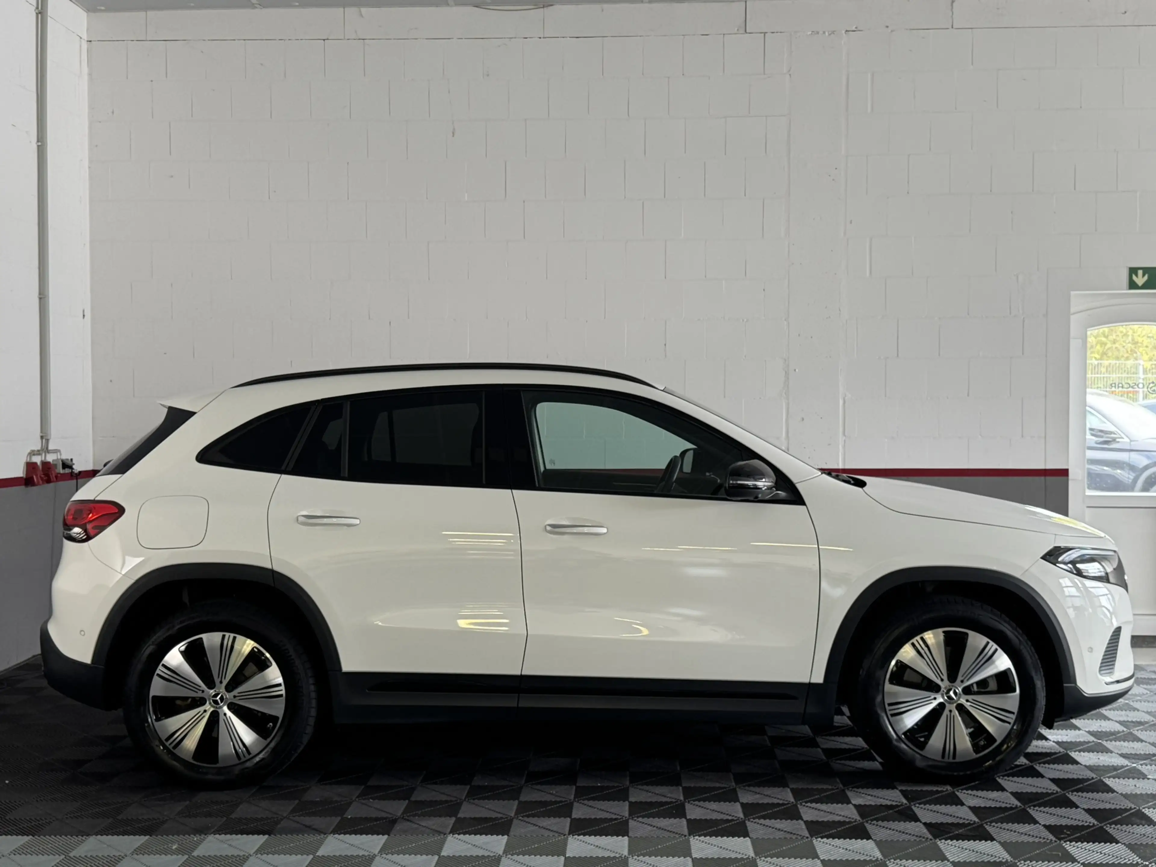 Mercedes-Benz EQA 350 4Matic Progressive AHK 360 Night Burmest — photo 4