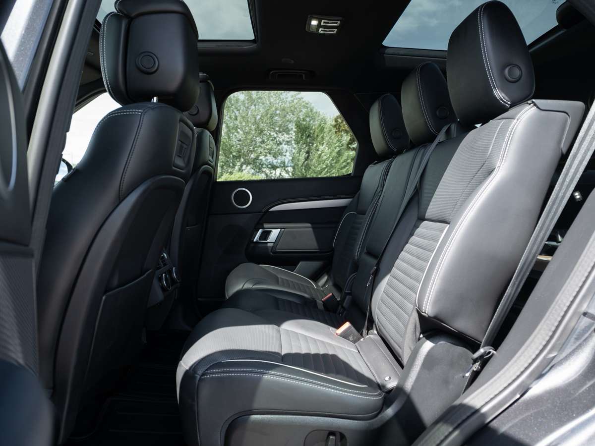 2023 Land Rover Unspecified P360 R-DYNAMIC HSE alt 5