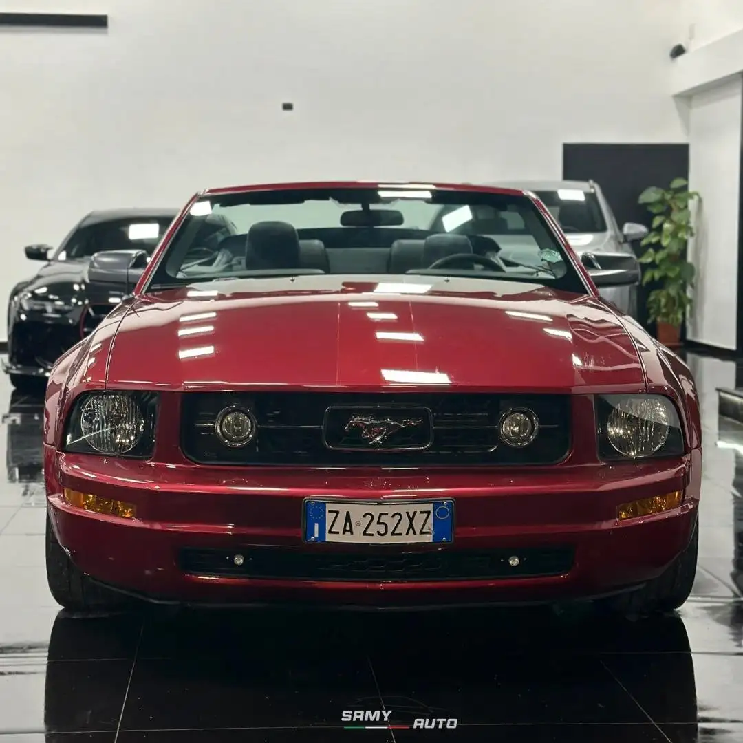 Ford Mustang Красный - 1