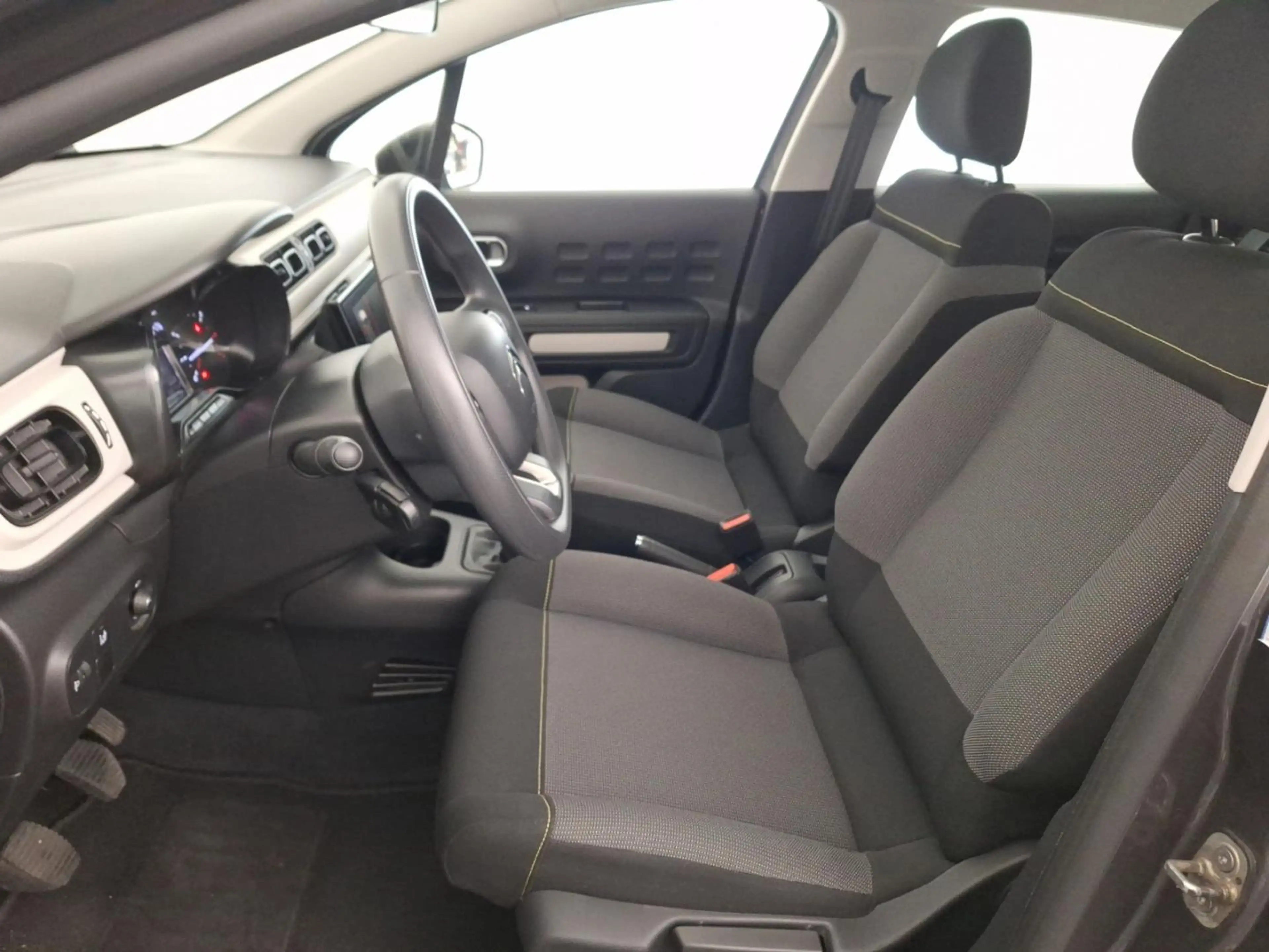 Citroen C3 LIVE *CARPLAY*RADIO*CRUISE CONTROL*AIRCO* — photo 8