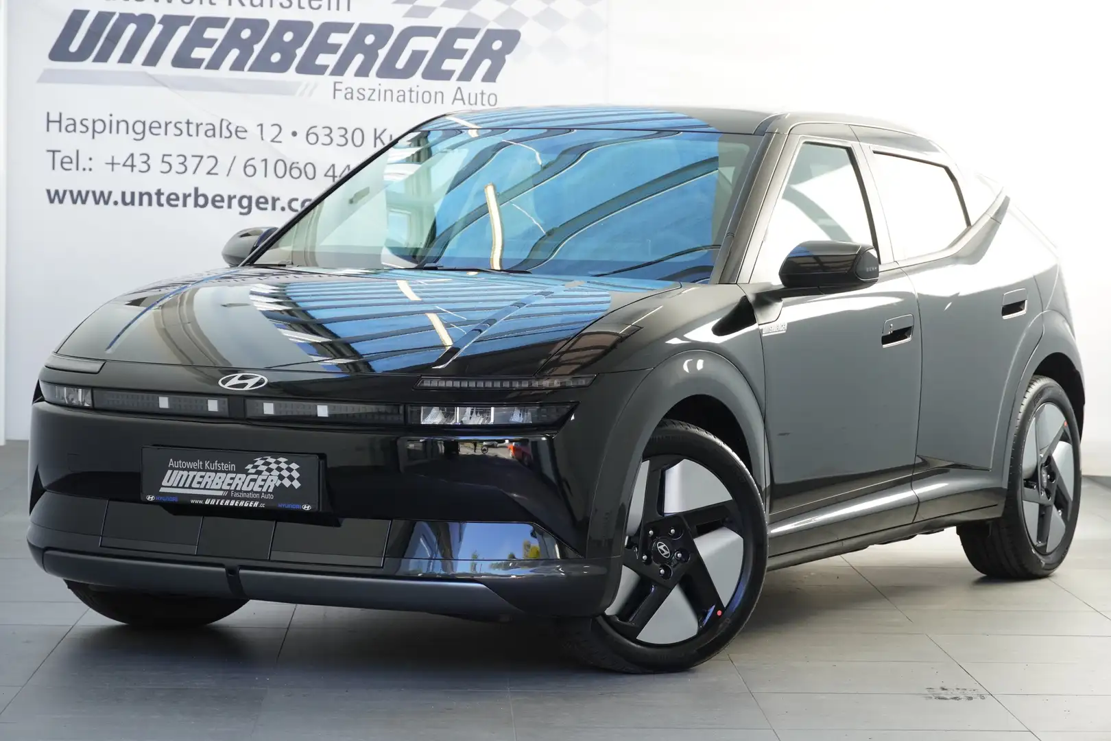 Hyundai IONIQ 3 TREND 61 kWh Schwarz - 2