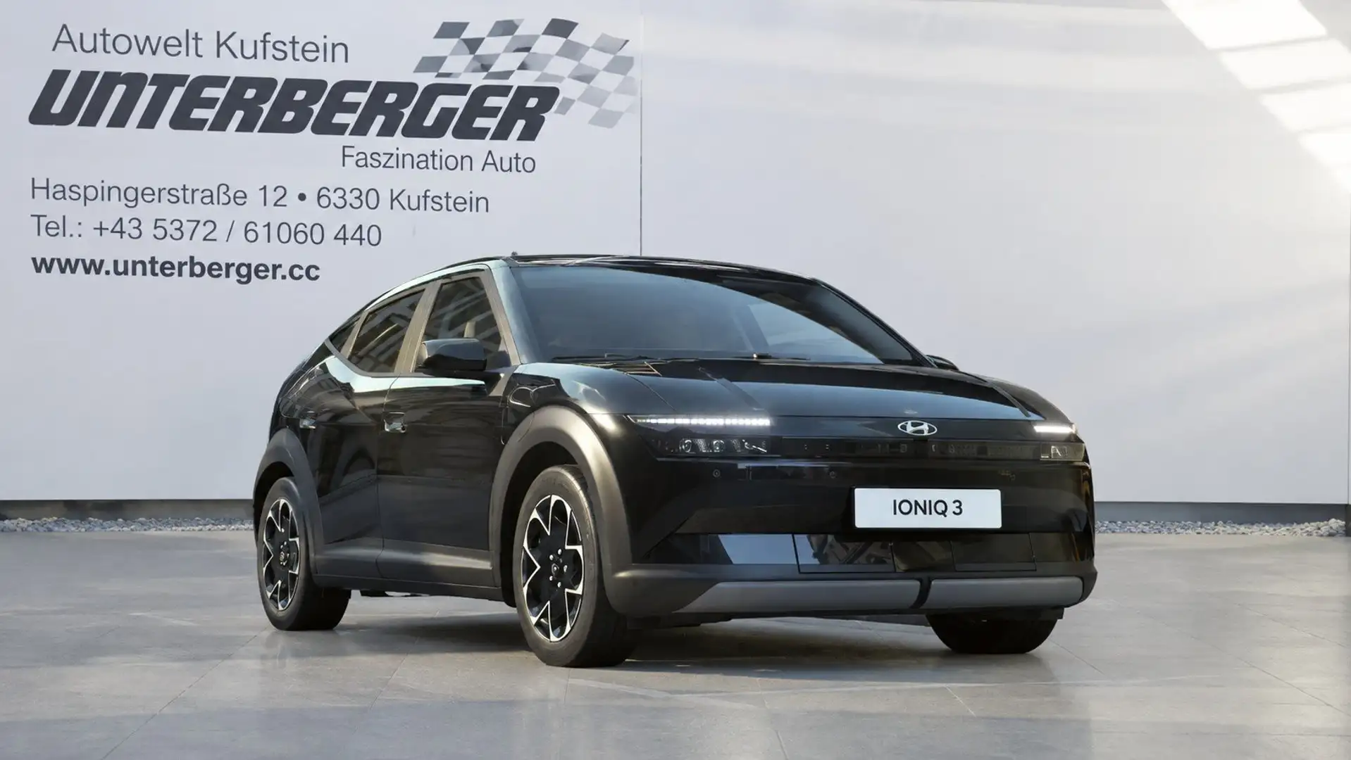 Hyundai IONIQ 3 TREND 61 kWh i37t2-P3/4 Schwarz - 1
