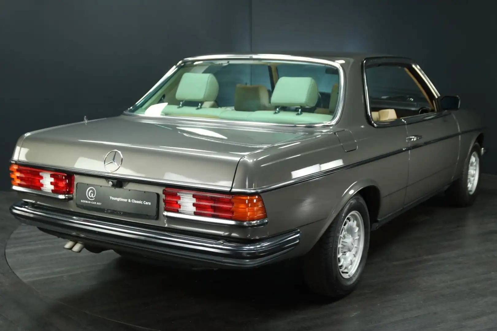 Mercedes-Benz 280 CE Aut./Klima/Airb./Leder/elFH/Sitzheizg/CD Grau - 2