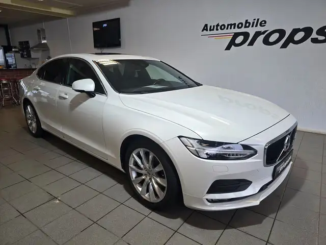 Volvo S90 Lim. D4 Momentum S-DACH KAM LEDER