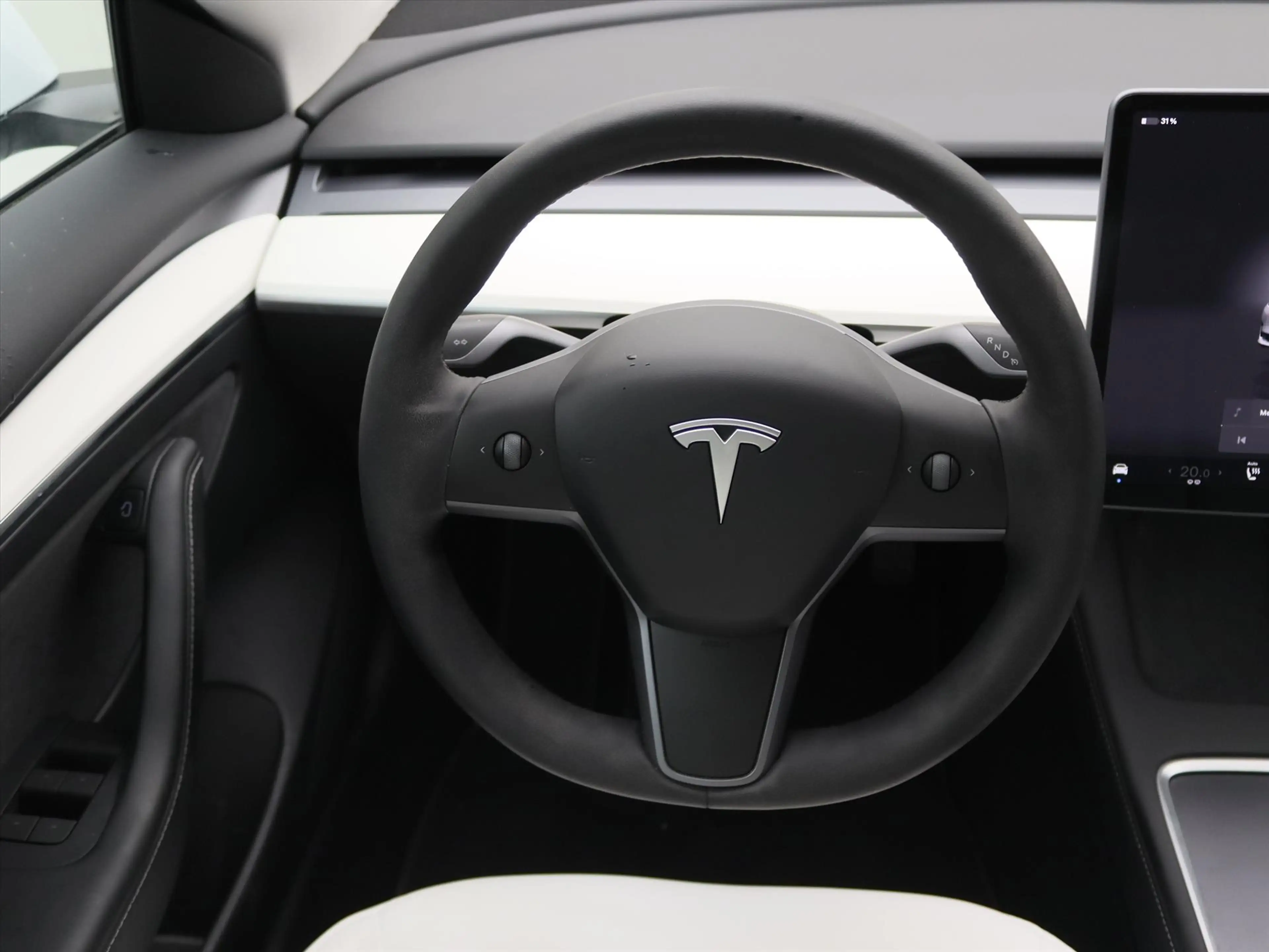 Tesla Model 3 Standard RWD Plus UPGRADE 94.6% SoH [ RYZEN+WIT LE — photo 21