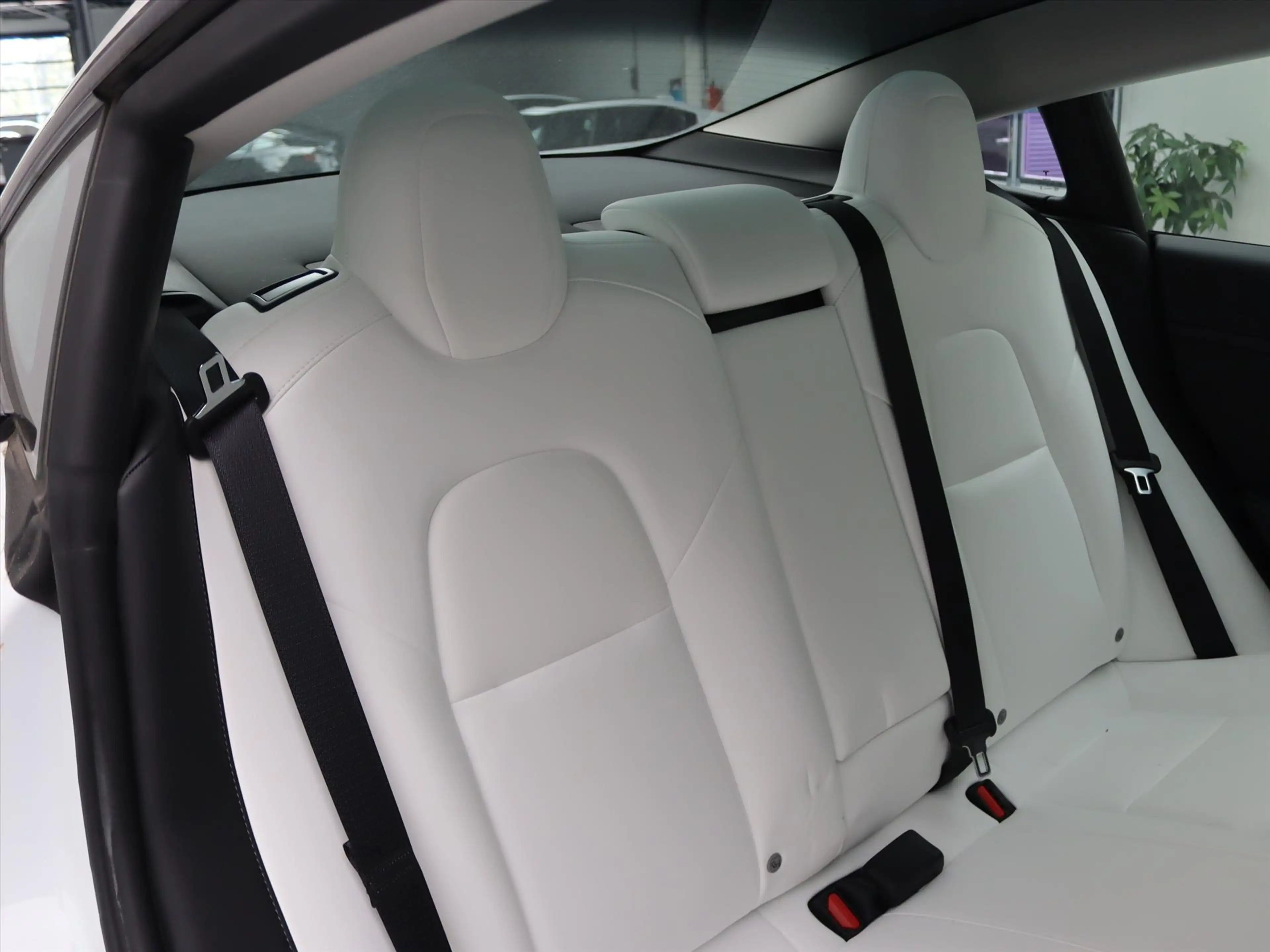 Tesla Model 3 Standard RWD Plus UPGRADE 94.6% SoH [ RYZEN+WIT LE — photo 16