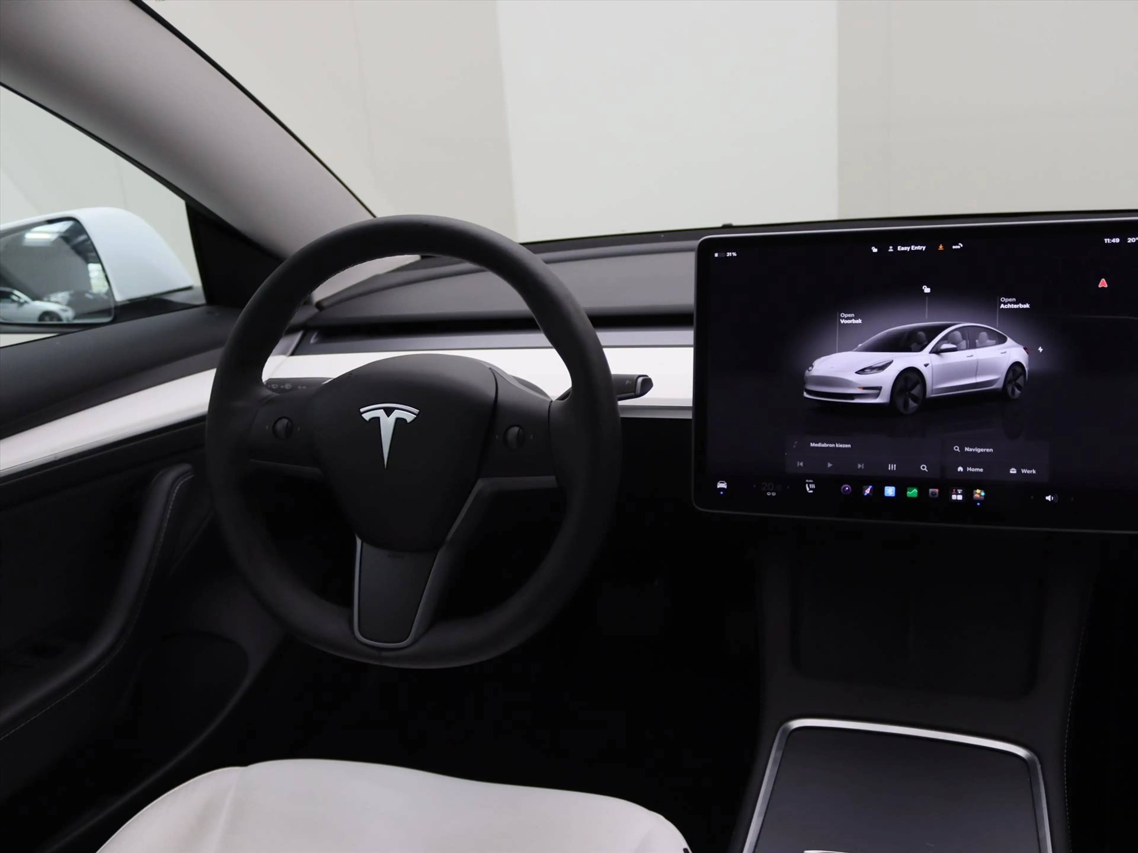 Tesla Model 3 Standard RWD Plus UPGRADE 94.6% SoH [ RYZEN+WIT LE — photo 10