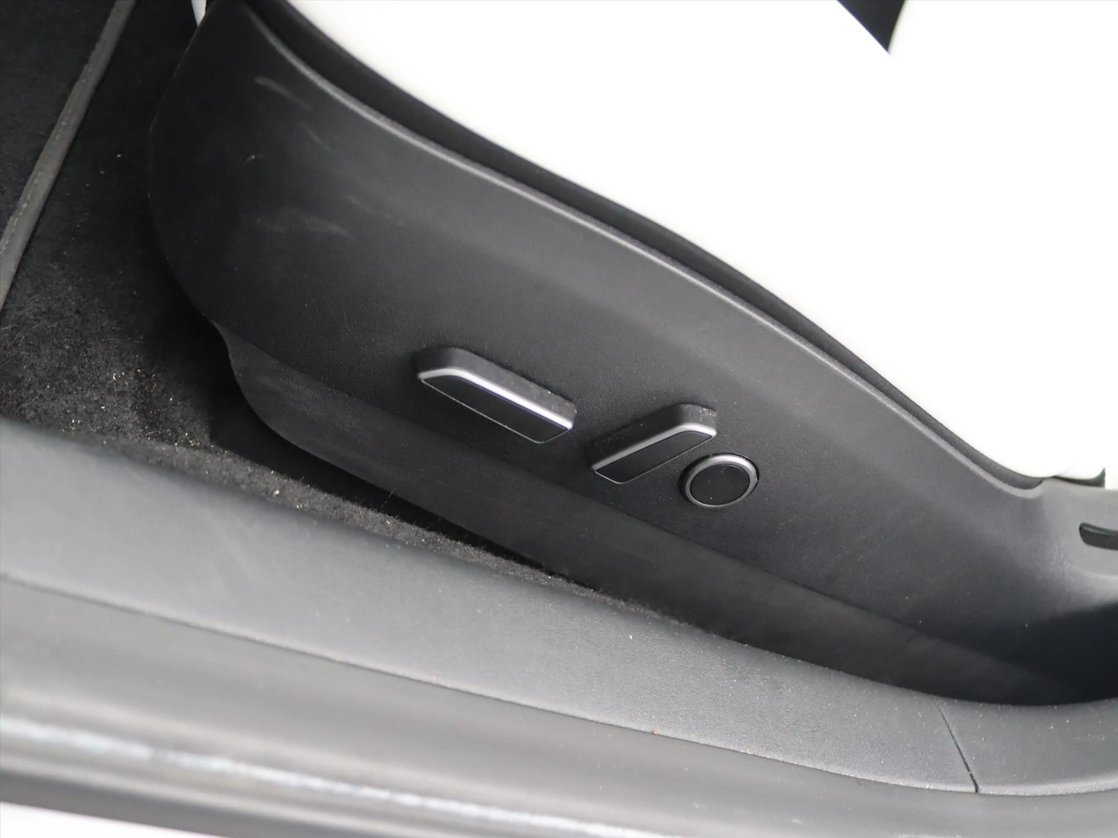 Tesla Model 3 Standard RWD Plus UPGRADE 94.6% SoH [ RYZEN+WIT LE — photo 20
