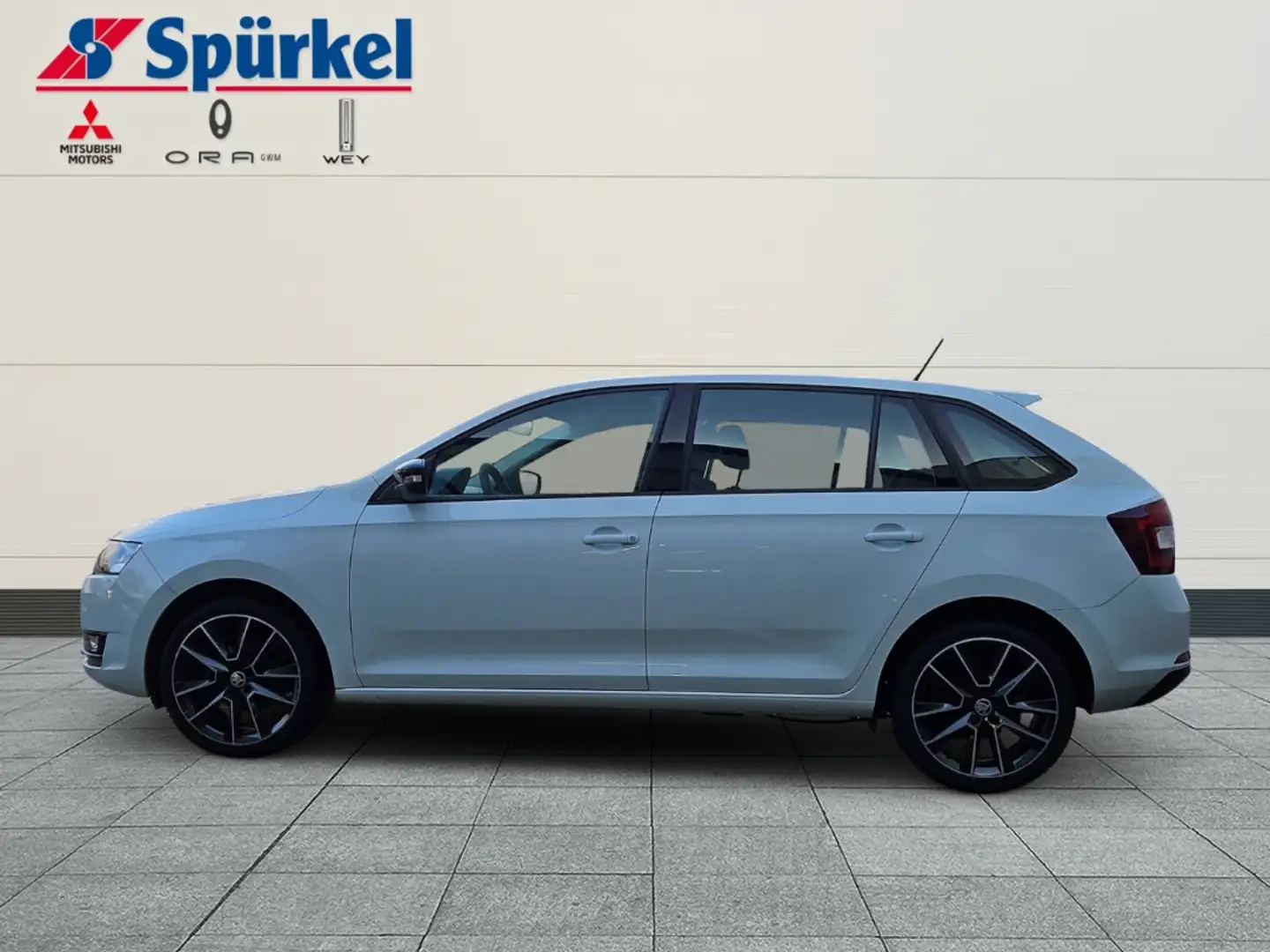 Skoda Rapid/Spaceback Spaceback Active 1.0 TSI, Radio, PDC Weiß - 2