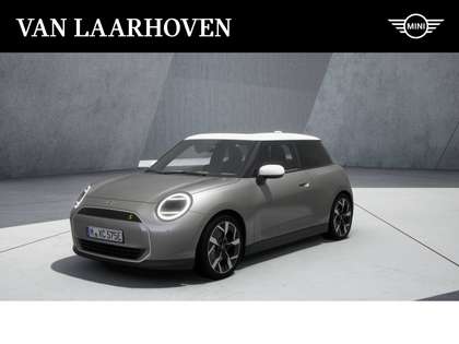 MINI Cooper SE Hatchback Favoured 54.2 kWh / Panoramadak / LED /