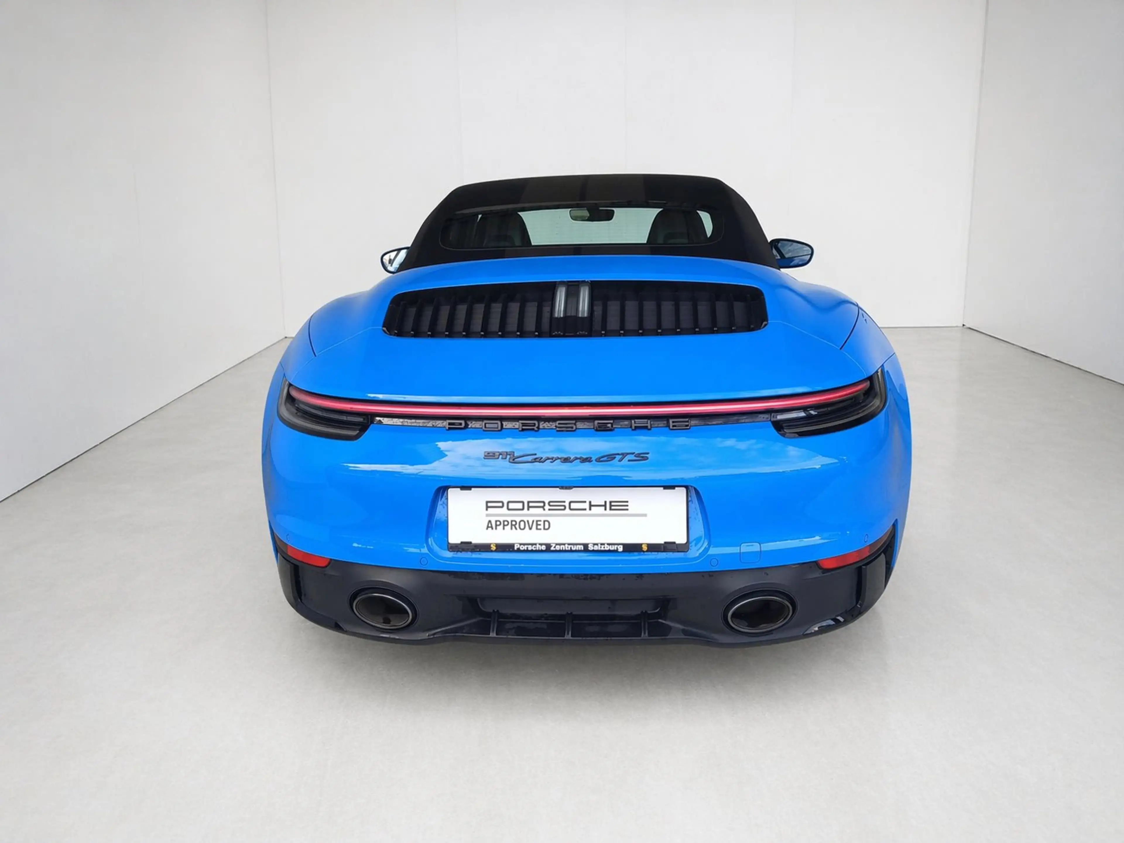 Porsche 911 Carrera GTS Cabriolet — photo 4