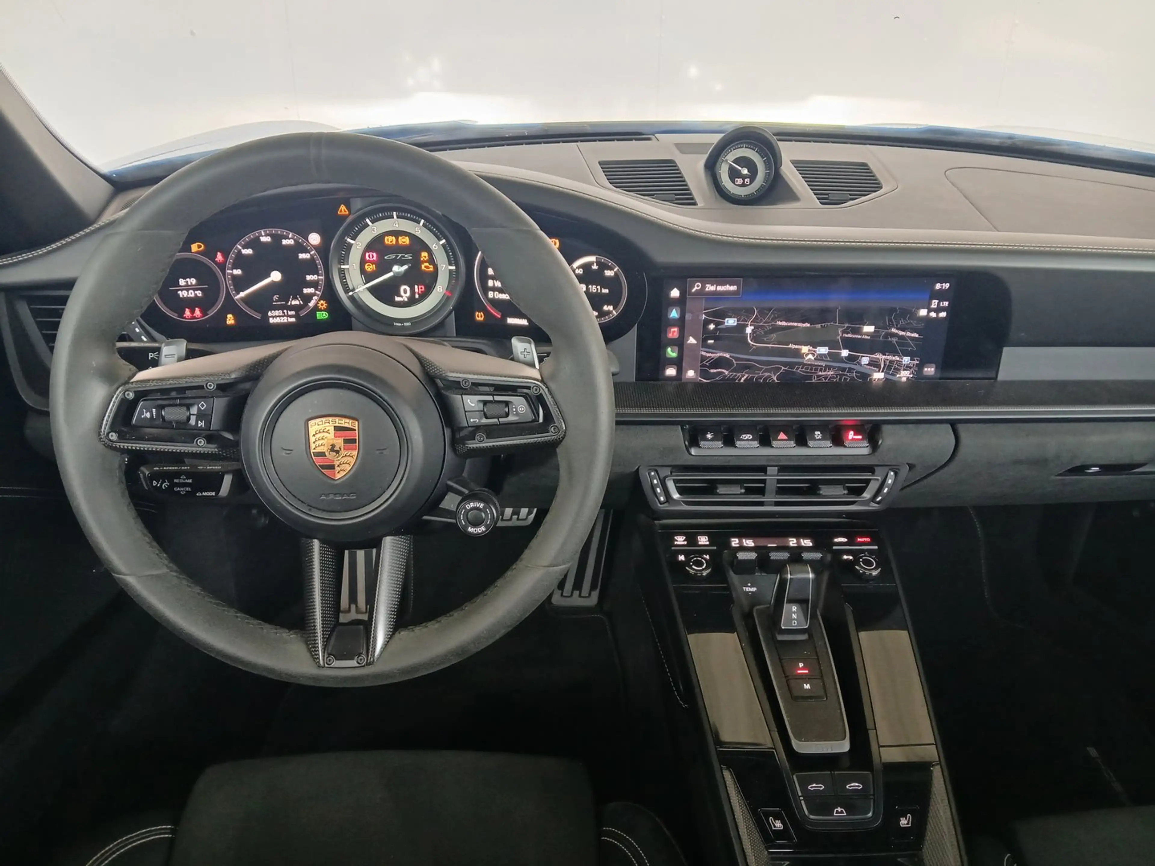Porsche 911 Carrera GTS Cabriolet — photo 14