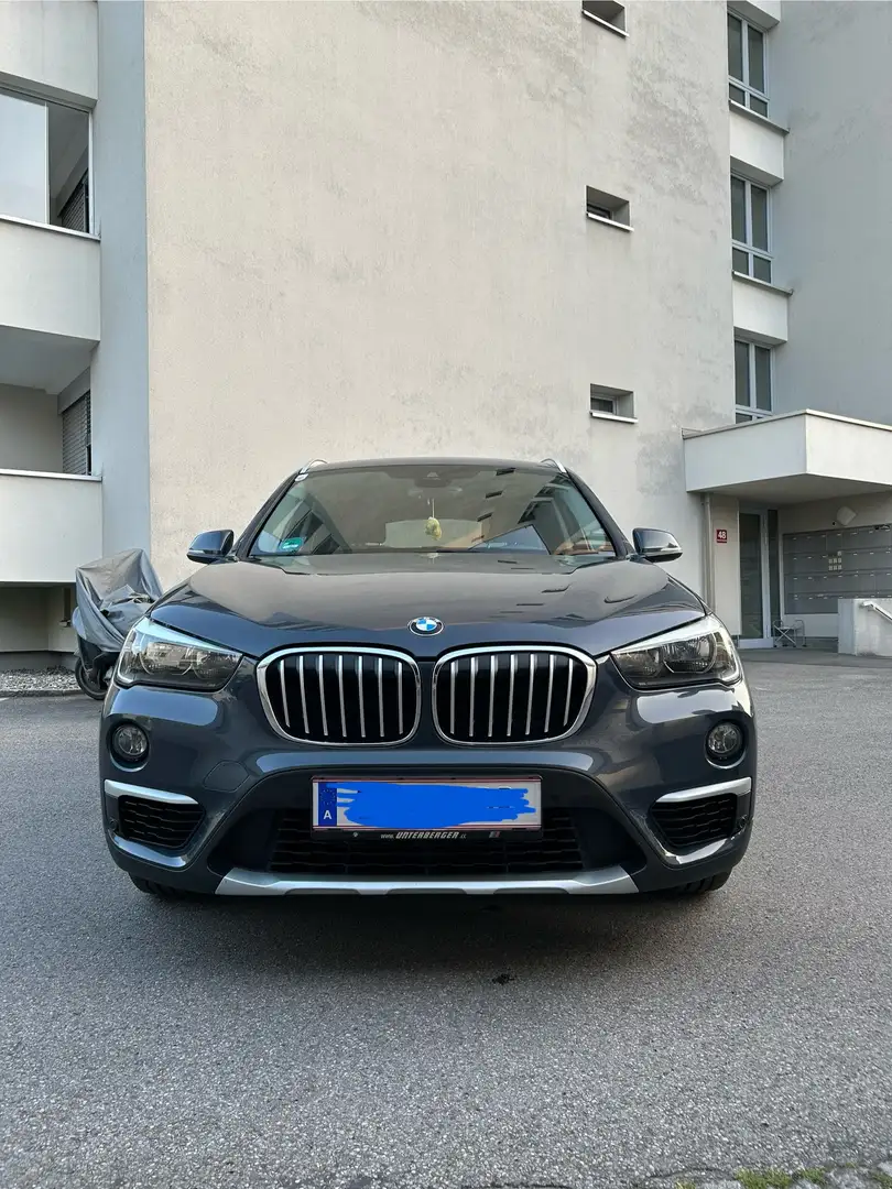 BMW X1 xDrive18d xLine Aut. Blau - 2