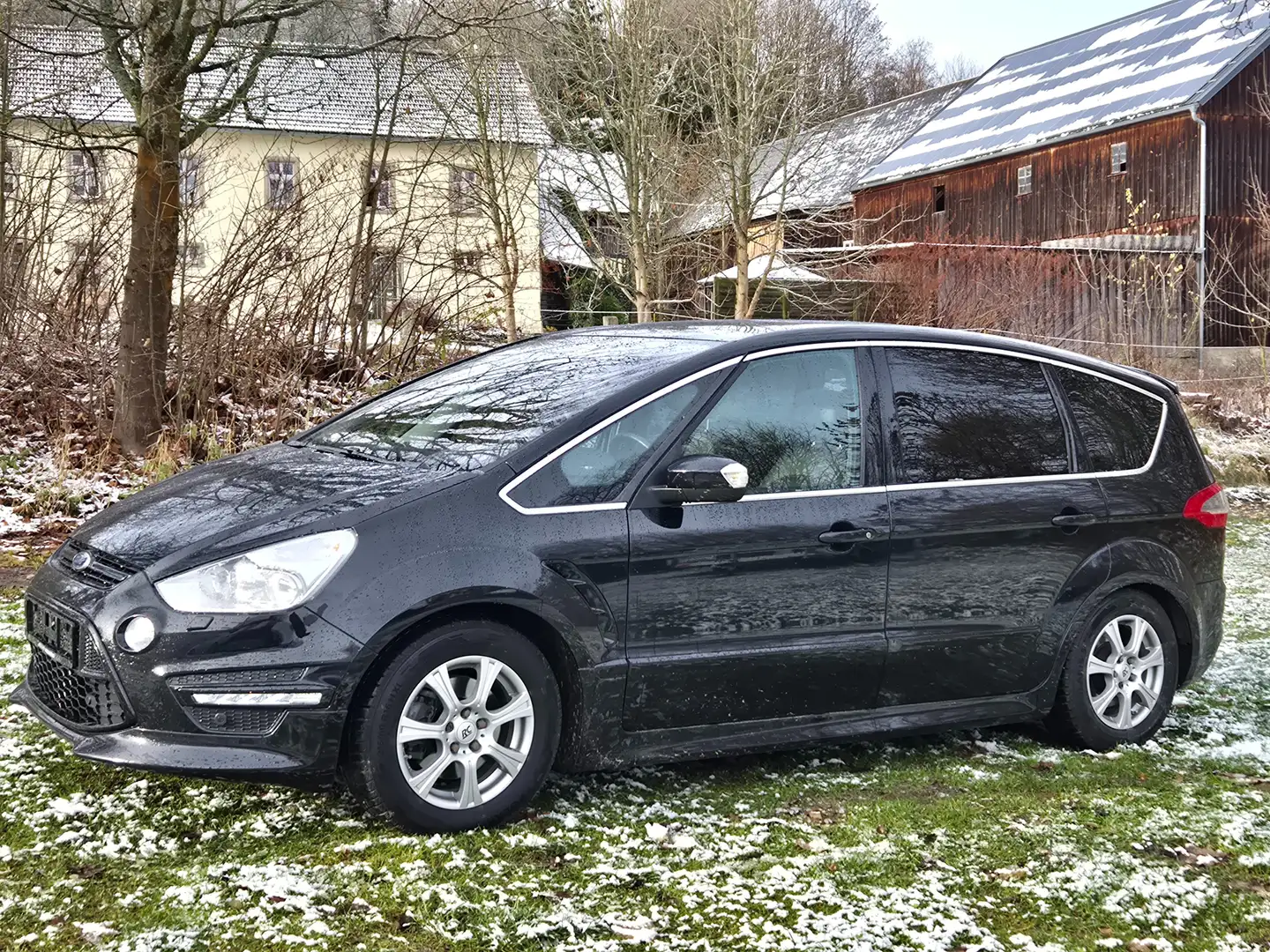 Ford S-Max Titanium S **TOP AUSSTATTUNG + SCHECKHEFT** Schwarz - 2