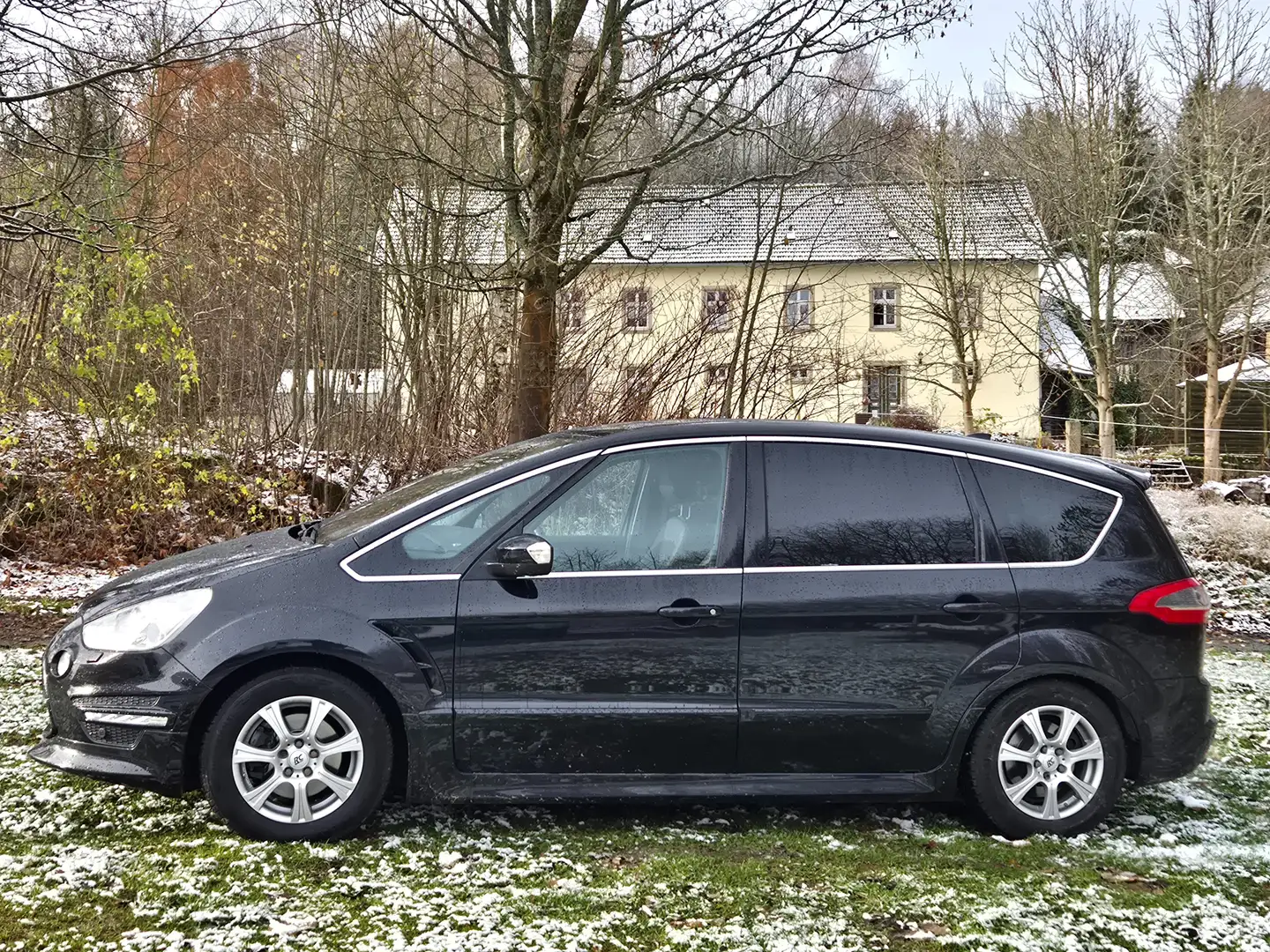 Ford S-Max Titanium S **TOP AUSSTATTUNG + SCHECKHEFT** Schwarz - 1