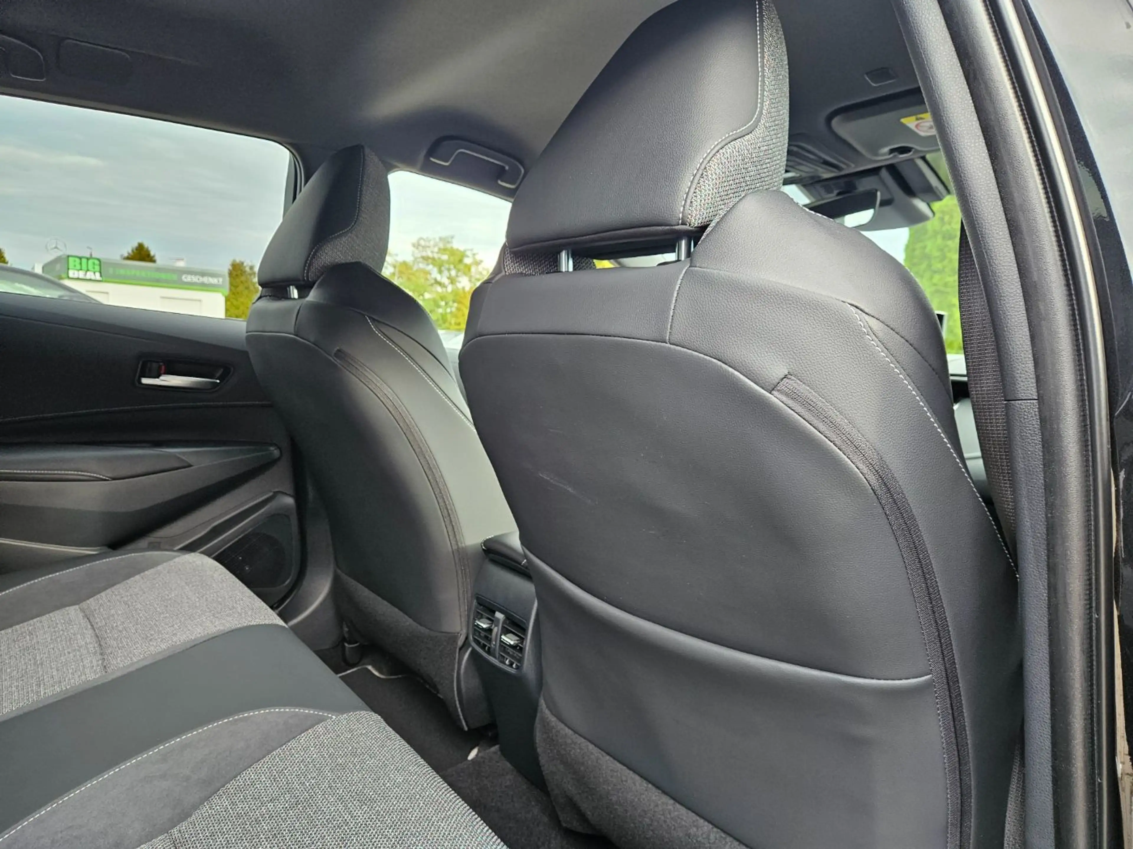 Toyota Corolla Touring Sports 2.0  Teamplayer ACC+LED — photo 15