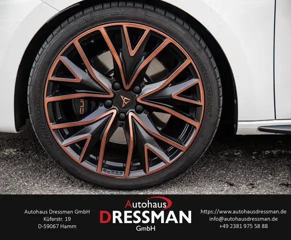 CUPRA Leon view 8