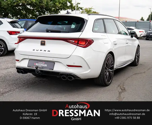 CUPRA Leon view 4