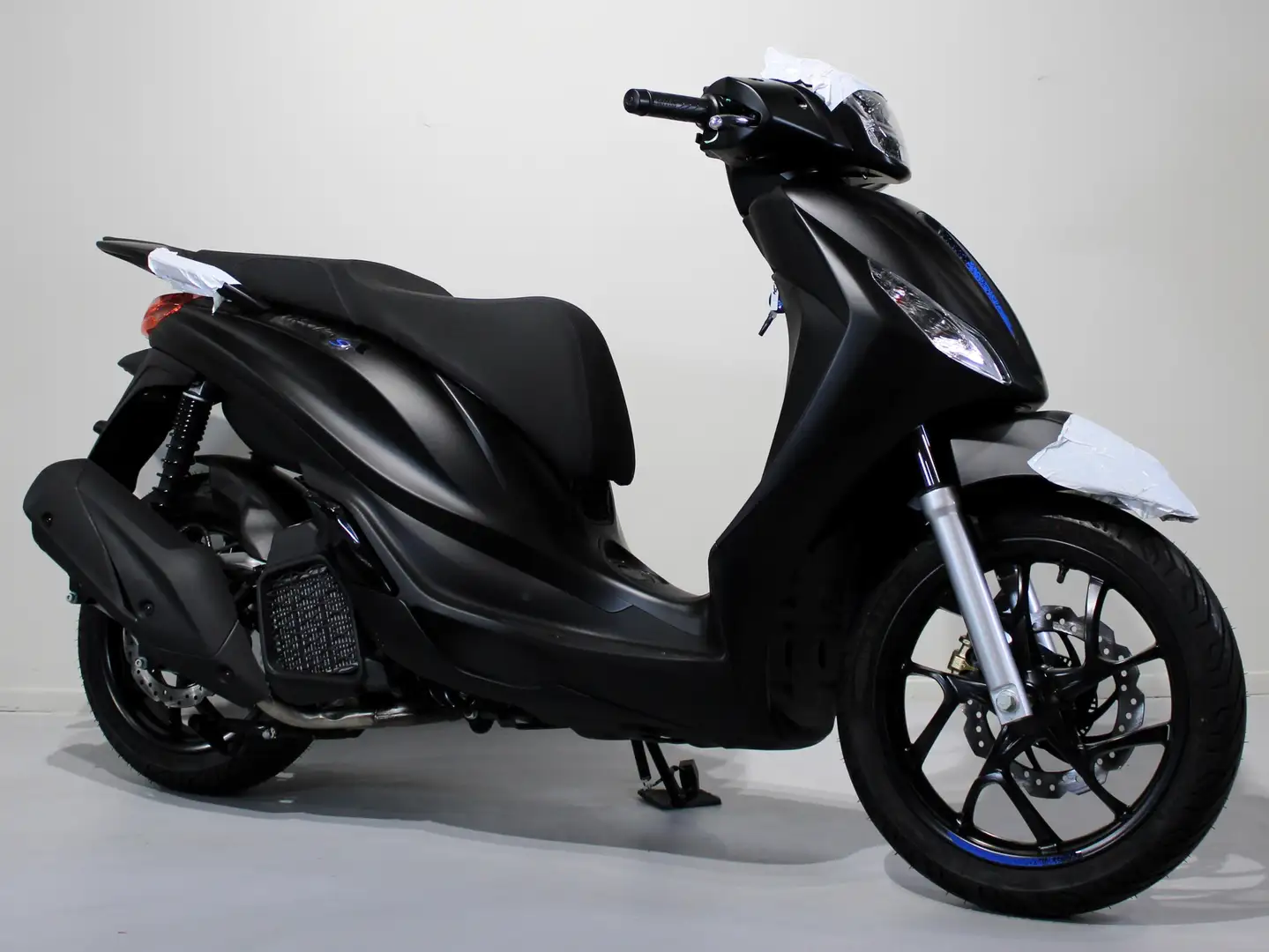 Piaggio Medley 150 Medley 200 - 2
