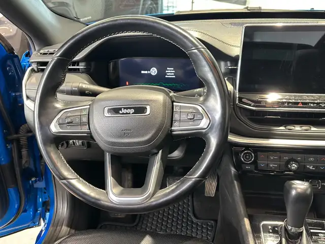Jeep Compass view 12