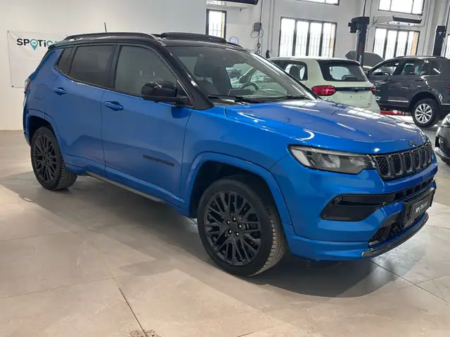 Jeep Compass view 3