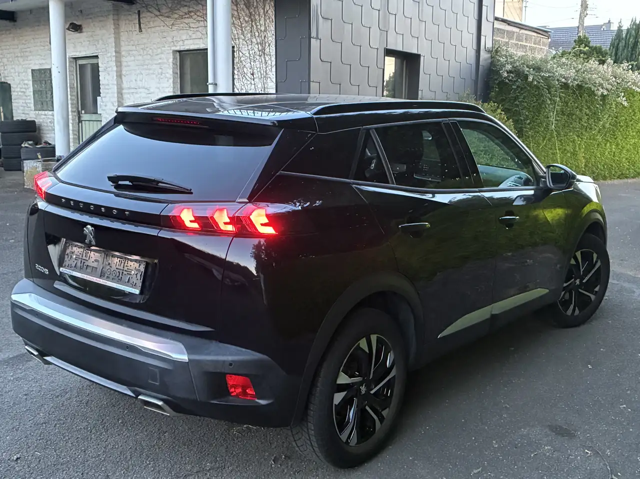 Peugeot 2008 1.2 i Allure pack-130 cv-6 vit /Carplay/Leds/GPS/Multi/Régul, миниатюра 7